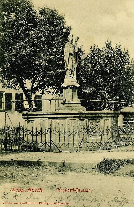 (034) marktbrunnen um 1903.jpg